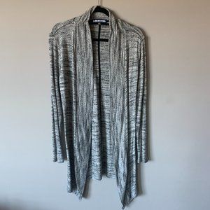 StitchFix Long Sleeve Top (cardigan) - Light Grey & Black Pattern